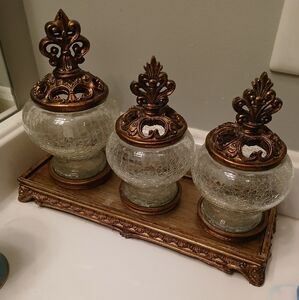 BEAUTIFUL CRACKED GLASS